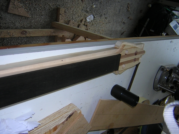 détourage du manche.JPG